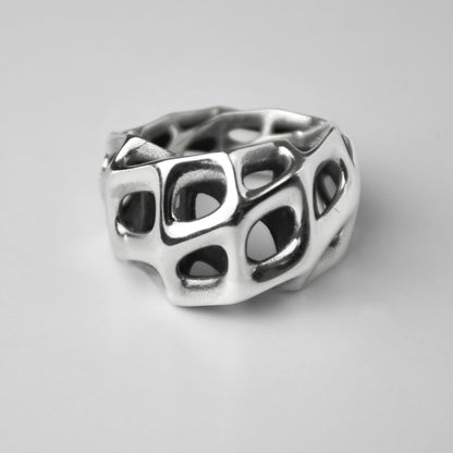 Interspace Ring